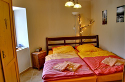 Peppone Schlafzimmer