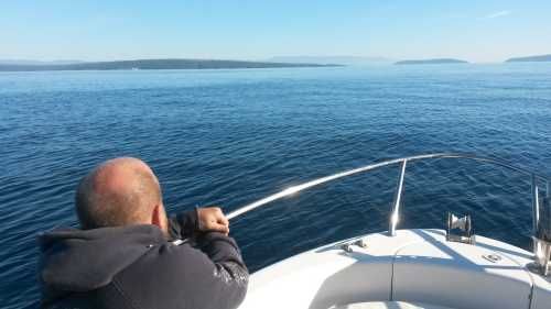 Kroatien Insel Krk - Motorboot ausleihen am Hafen von Malinska