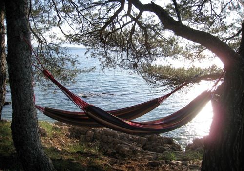 Strand in Malinska (Paradiesweg mit HÃ¤ngematten)