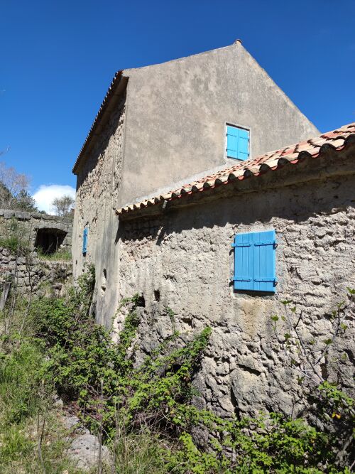 alte WassermÃ¼hle vor Baska