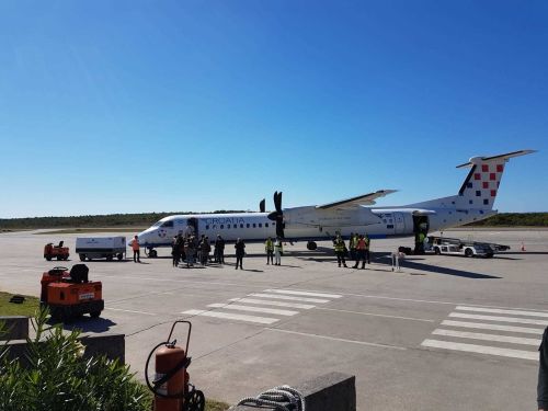 Flughafen Rijeka auf der Insel Krk in Omisalj Rollfeld