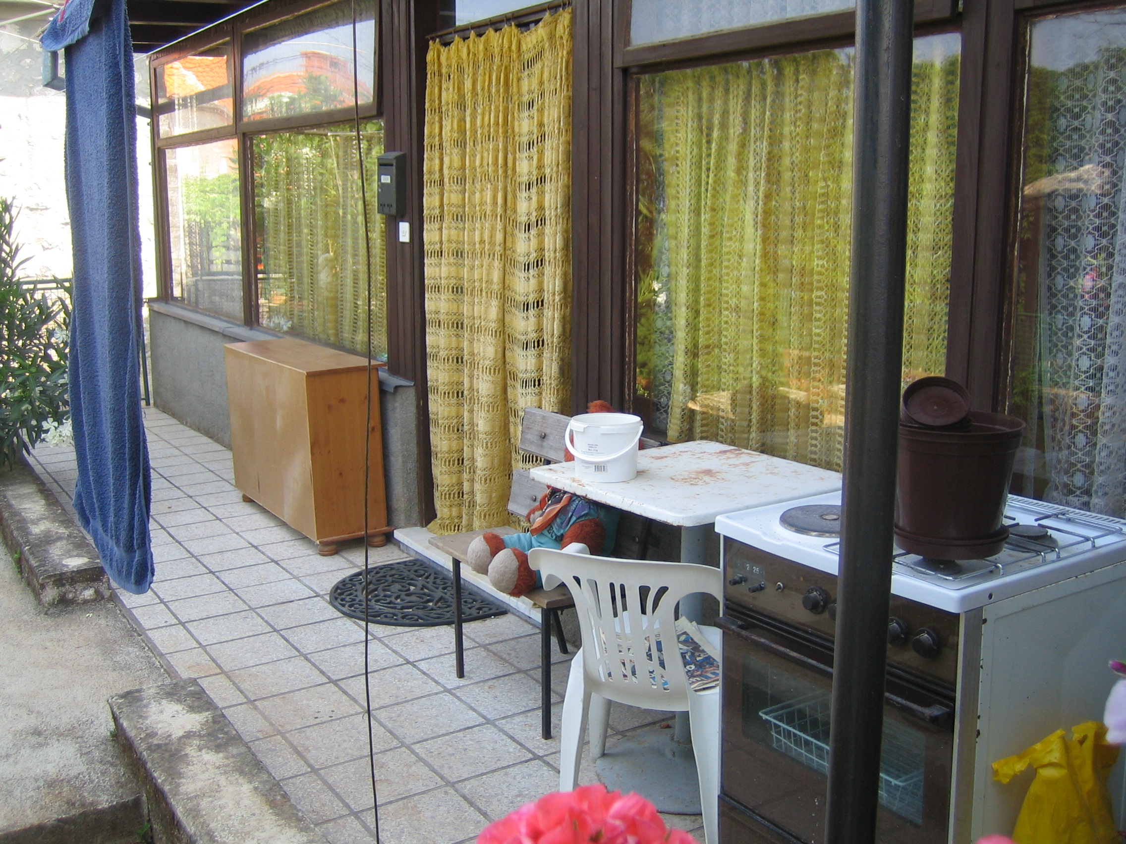 <p>Turmvilla vor der Renovierung: außen</p> <p>Turmvilla vor der Renovierung: außen</p>