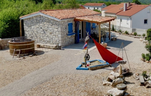 Sicht von der Villa Barusici (Kamen und More) auf Kamenica
