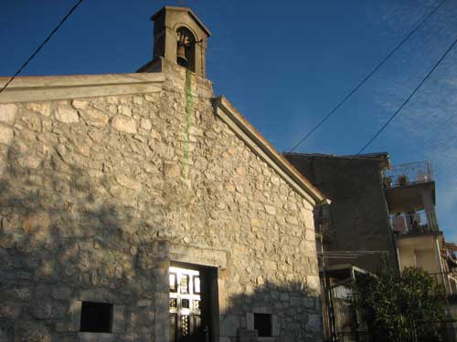 Die Kapelle und der Turm wurden im Jahr 1451 erbaut und konnten im Jahr 2006 Ihren 555. Geburtstag feiern!!!